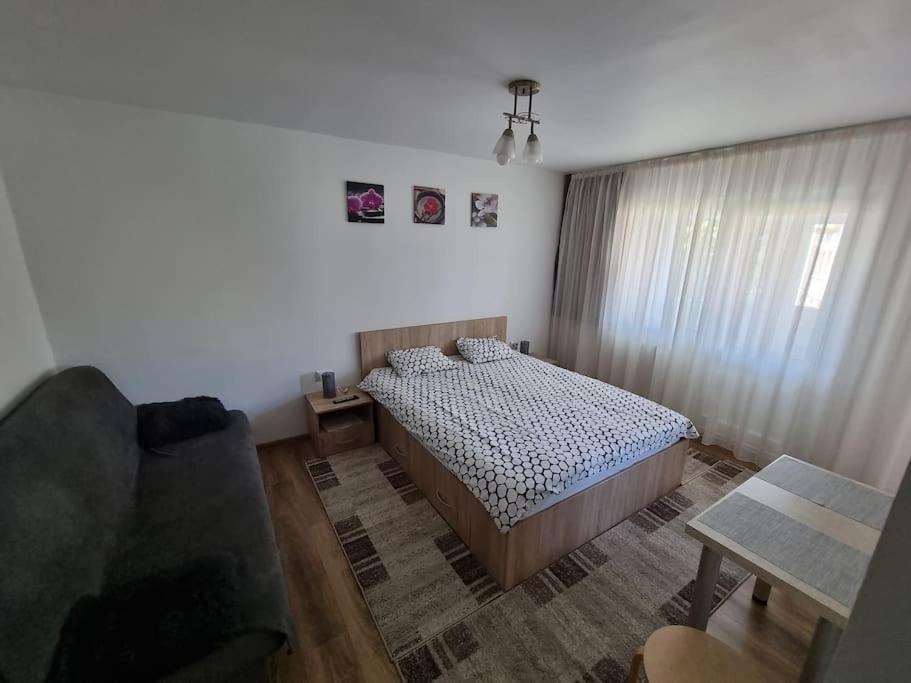Garsoniera Maria 2 Apartment Turda Exterior photo